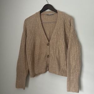 Zara beige cardigan S